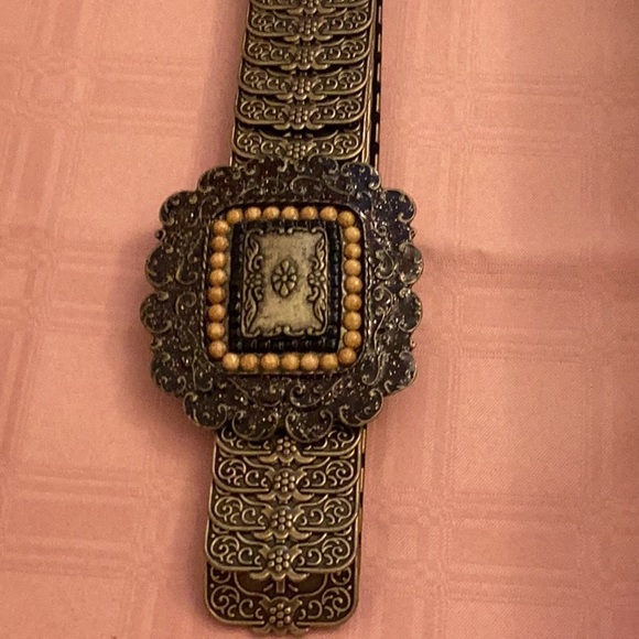 Ladies Belt - Picture 14 of 16